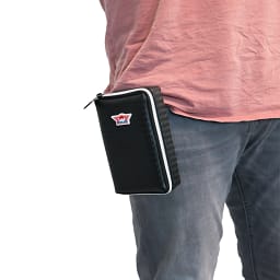 66325C Bulls Unitas Case Black Carbon on Belt_ergebnis