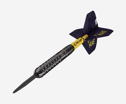 luke-littler-steel-tip-darts-02